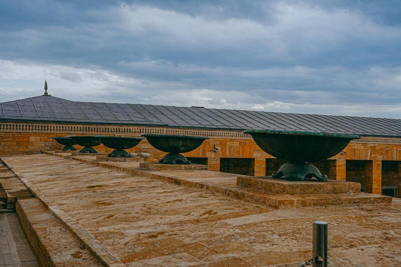 Палі для фундаменту: види, переваги та як обрати правильний тип