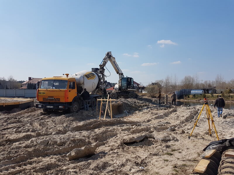 Альтернатива забивним палям — бурові роботи без вібрації