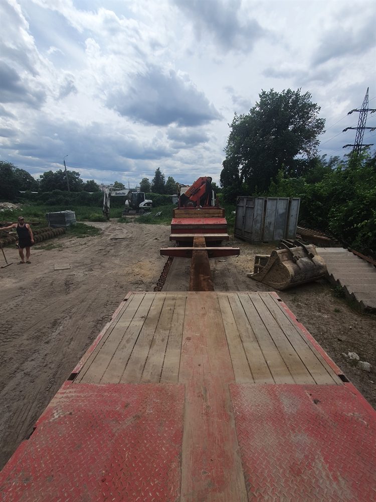 Будівельна спецтехніка — послуги під ключ