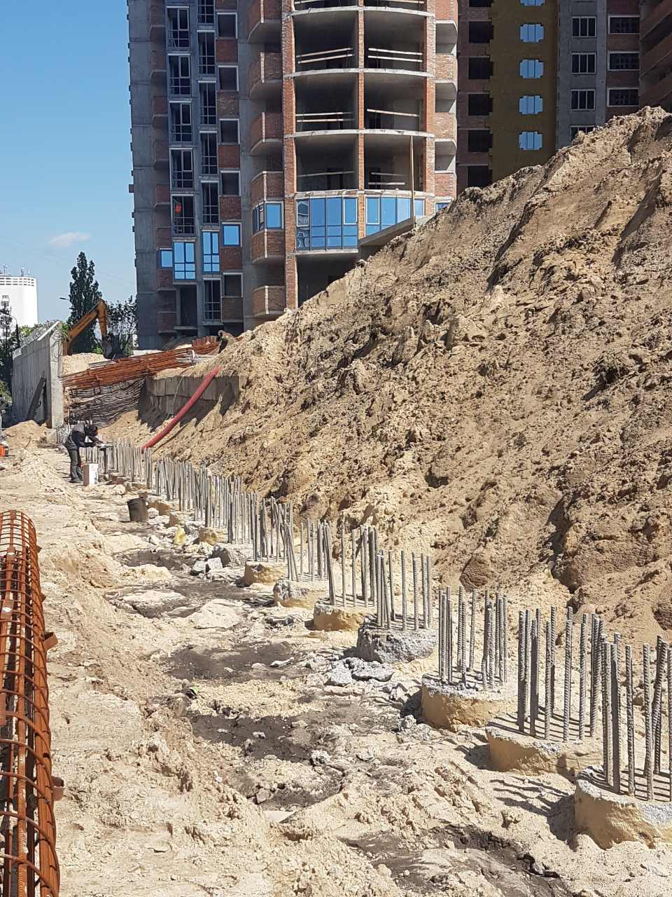 Влаштування паль в Київській області — професійні пальові роботи