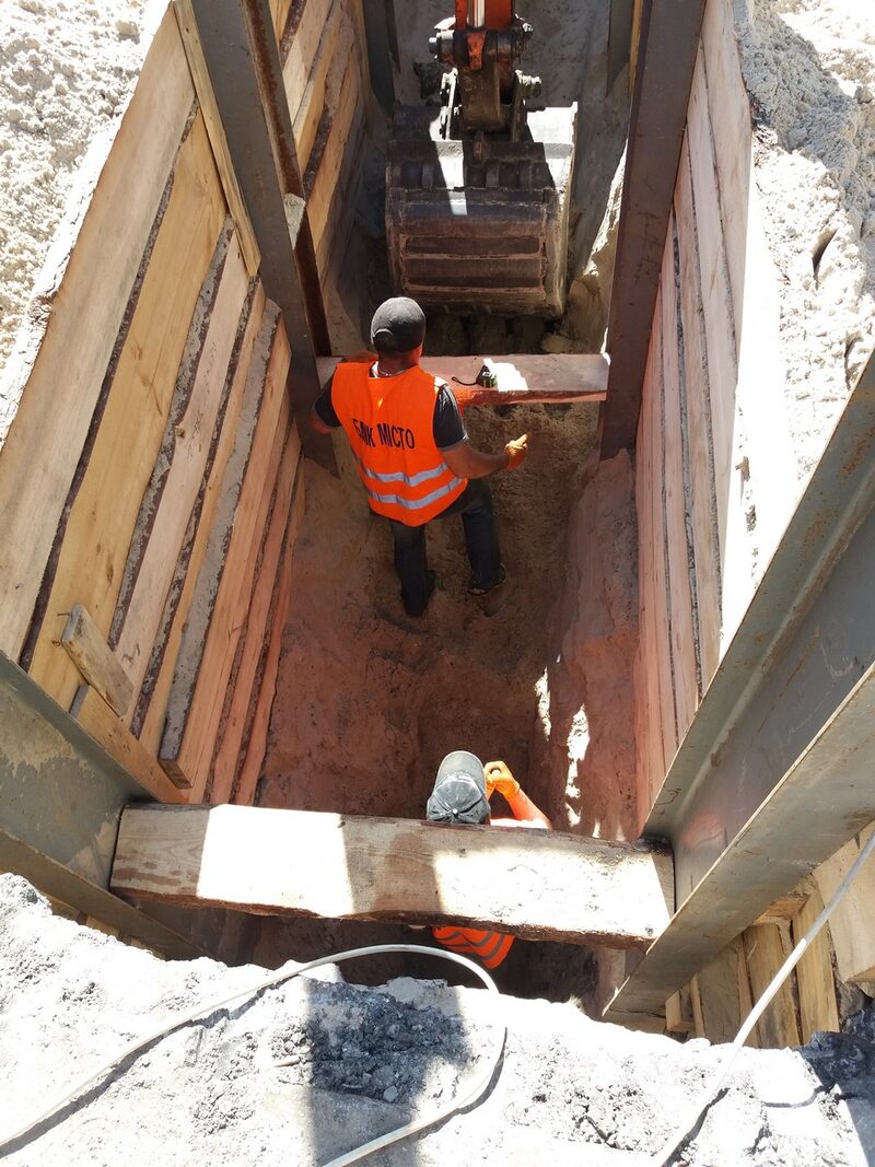 Залізобетонне кріплення штолень — будівельна компанія