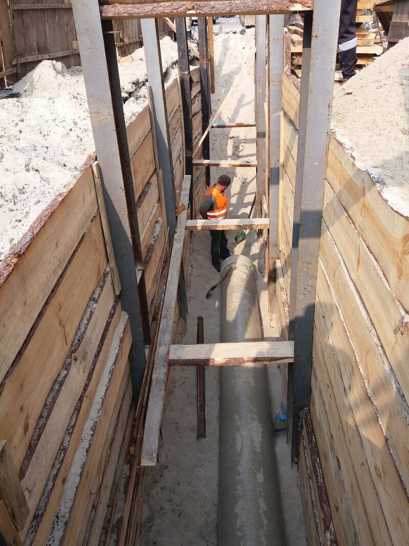 Дерев'яне кріплення штолень — штольнева проходка