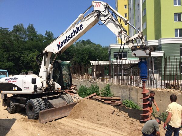 Армування паль — контроль якості буріння БМК "Місто Груп"